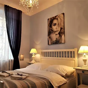 Chmielna Pensjonat Warszawa